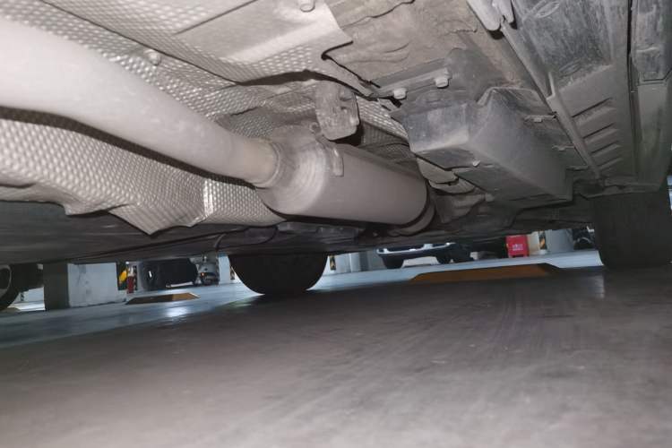 Used Toyota Harrier 2022 Dual-Engine 2.5L CVT Two-Wheel Drive Luxury Edition Chassis Rear Right