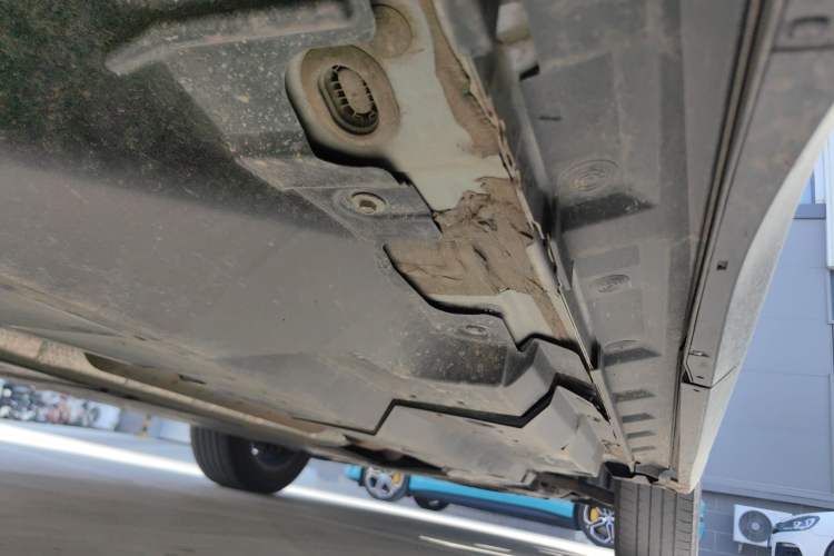 Used Toyota Harrier 2022 2.0L CVT Two-Wheel Drive Luxury Edition Chassis Rear Right