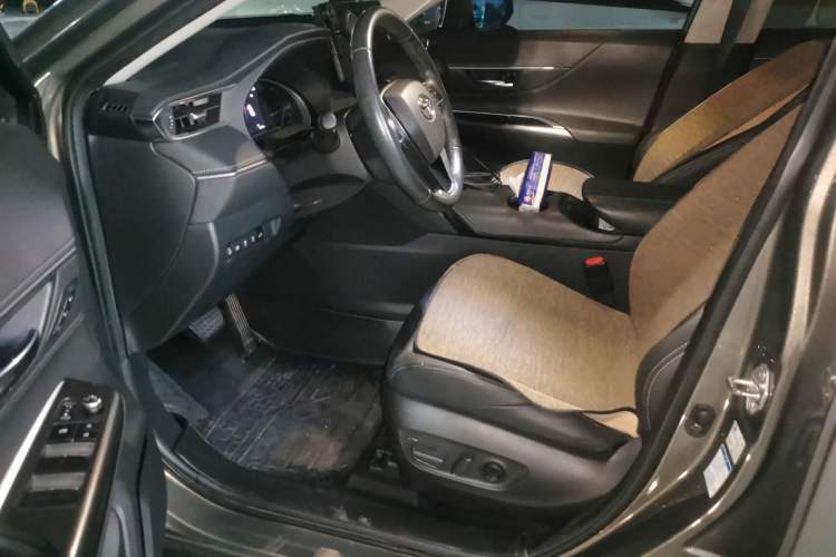 Used Toyota Harrier 2022 Dual-Engine 2.5L CVT Four-Wheel Drive Luxury Edition Driver Seat
