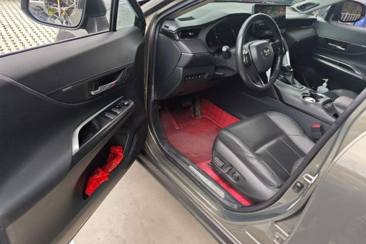 Used Toyota Harrier 2022 Dual-Engine 2.5L CVT Four-Wheel Drive Flagship Edition Driver Seat