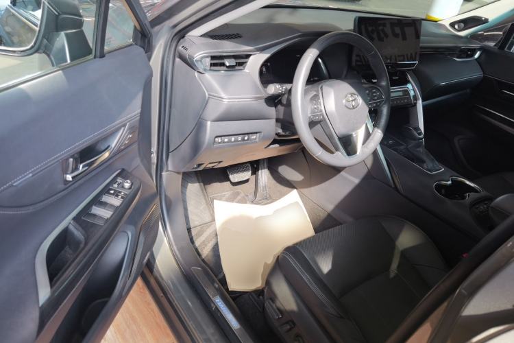 Used Toyota Harrier 2022 Dual-Engine 2.5L CVT Four-Wheel Drive Flagship Edition Driver Seat