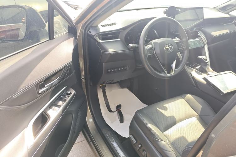 Used Toyota Harrier 2022 Dual-Engine 2.5L CVT Four-Wheel Drive Flagship Edition Driver Seat