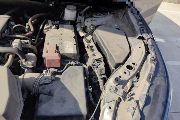 Used Toyota Harrier 2022 2.0L CVT Two-Wheel Drive Luxury Edition Engine Bay Left