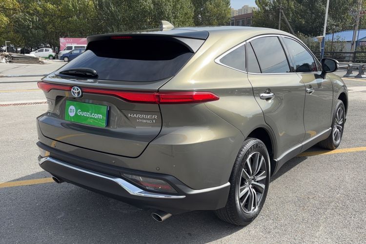 Used Toyota Harrier 2022 Dual-Engine 2.5L CVT Two-Wheel Drive Luxury Edition Exterior 3
