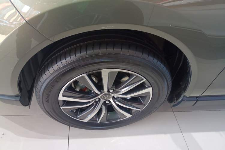 Used Toyota Harrier 2022 Dual-Engine 2.5L CVT Two-Wheel Drive Luxury Edition Exterior 7