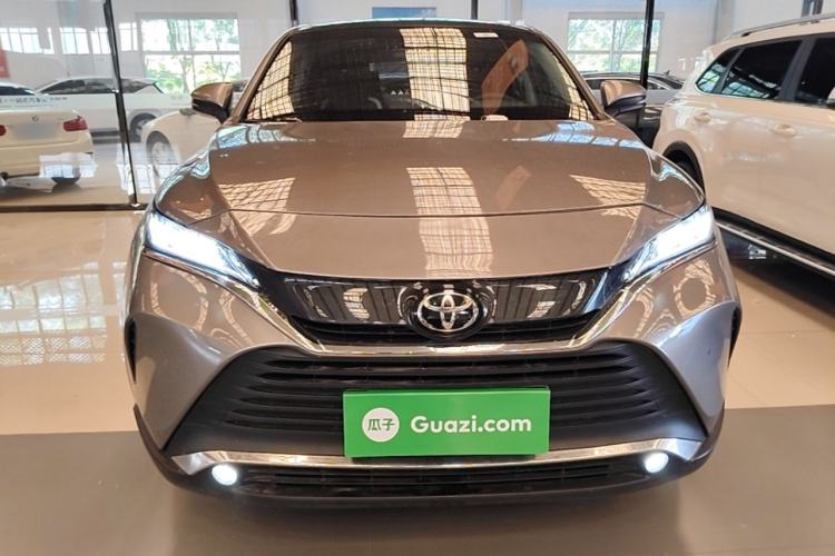 Used Toyota Harrier 2022 2.0L CVT Two-Wheel Drive Entry Version Front
