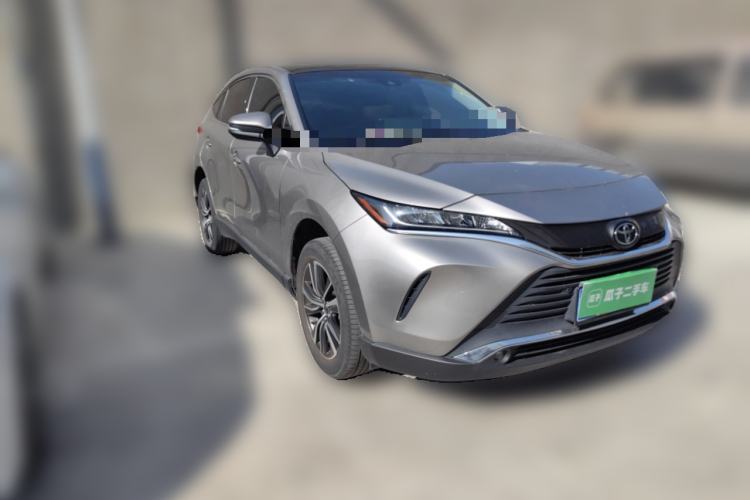 Used Toyota Harrier 2022 2.0L CVT Two-Wheel Drive Luxury Edition Front Right 45 Deg