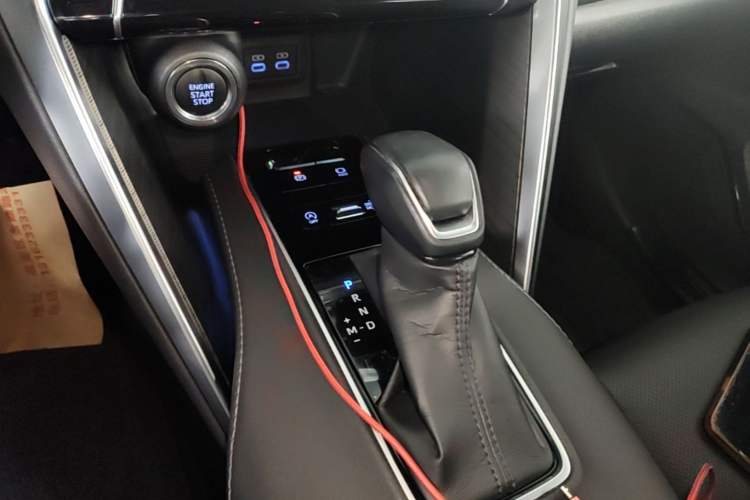 Used Toyota Harrier 2022 2.0L CVT Two-Wheel Drive Deluxe Edition Gear Lever