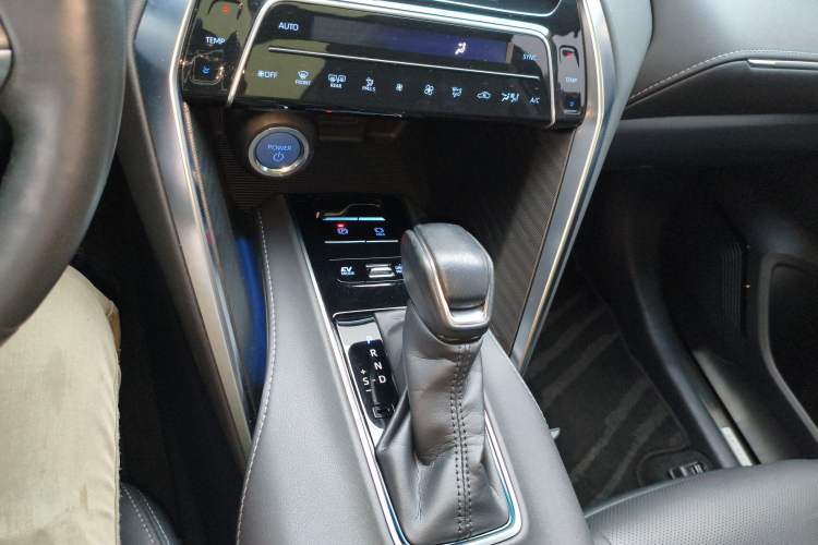 Used Toyota Harrier 2022 Dual-Engine 2.5L CVT Four-Wheel Drive Flagship Edition Gear Lever