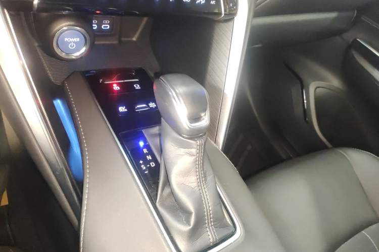 Used Toyota Harrier 2022 Dual-Engine 2.5L CVT Four-Wheel Drive Flagship Edition Gear Lever