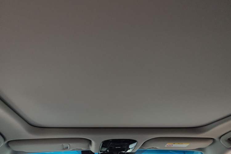 Used Toyota Harrier 2022 Dual-Engine 2.5L CVT Four-Wheel Drive Flagship Edition Headliner