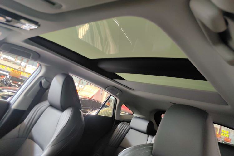 Used Toyota Harrier 2022 Dual-Engine 2.5L CVT Four-Wheel Drive Flagship Edition Headliner