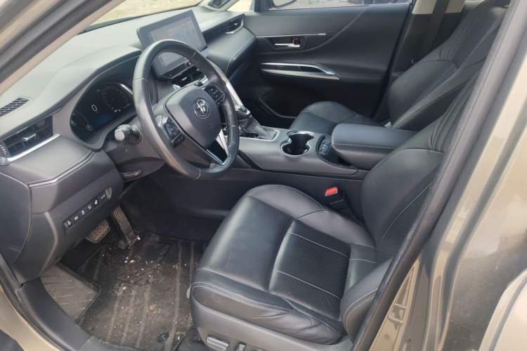Used Toyota Harrier 2022 Dual-Engine 2.5L CVT Four-Wheel Drive Flagship Edition Interior 1