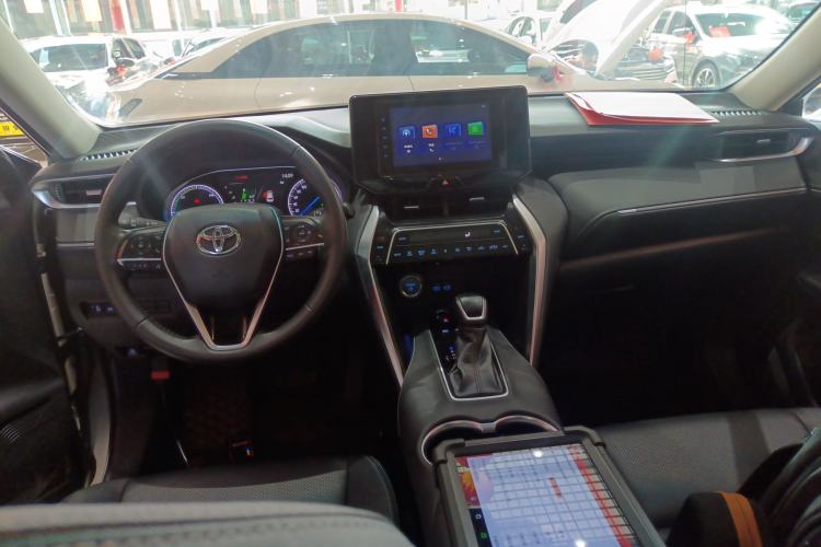 Used Toyota Harrier 2022 Dual-Engine 2.5L CVT Two-Wheel Drive Luxury Edition Interior 2