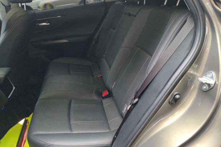 Used Toyota Harrier 2022 Dual-Engine 2.5L CVT Four-Wheel Drive Flagship Edition Interior 4