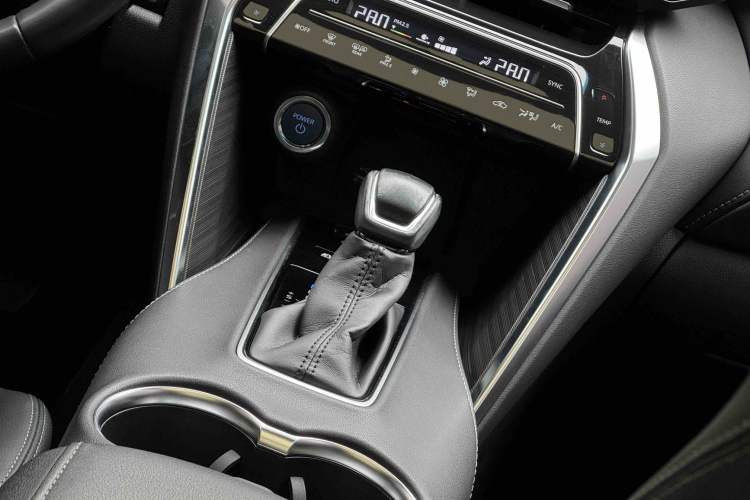 Used Toyota Harrier 2022 Dual-Engine 2.5L CVT Four-Wheel Drive Flagship Edition Interior 8