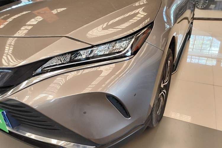 Used Toyota Harrier 2022 2.0L CVT Two-Wheel Drive Entry Version Left Front Headlight