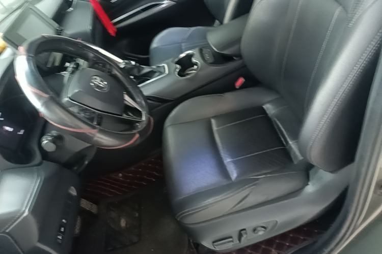Used Toyota Harrier 2022 2.0L CVT Two-Wheel Drive Luxury Edition Left Front Seat