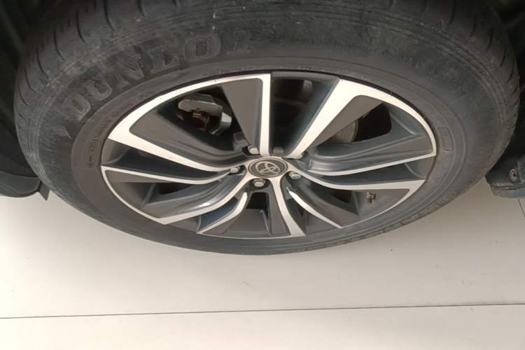 Used Toyota Harrier 2022 2.0L CVT Two-Wheel Drive Luxury Edition Left Front Wheel Hub