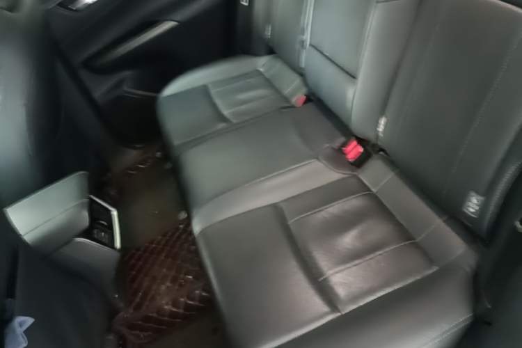 Used Toyota Harrier 2022 2.0L CVT Two-Wheel Drive Luxury Edition Left Rear Seat