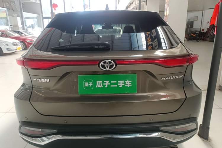 Used Toyota Harrier 2022 2.0L CVT Two-Wheel Drive Luxury Edition Rear