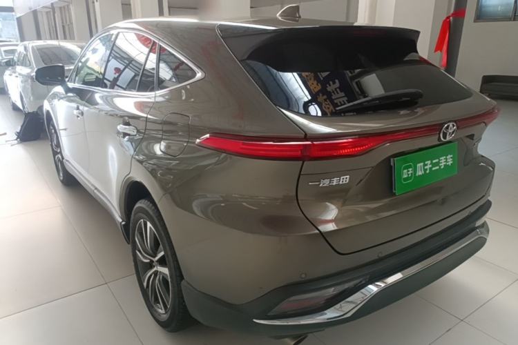 Used Toyota Harrier 2022 2.0L CVT Two-Wheel Drive Luxury Edition Rear Left 45 Deg