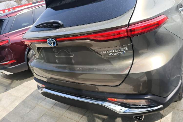 Used Toyota Harrier 2022 Dual-Engine 2.5L CVT Four-Wheel Drive Flagship Edition Rear