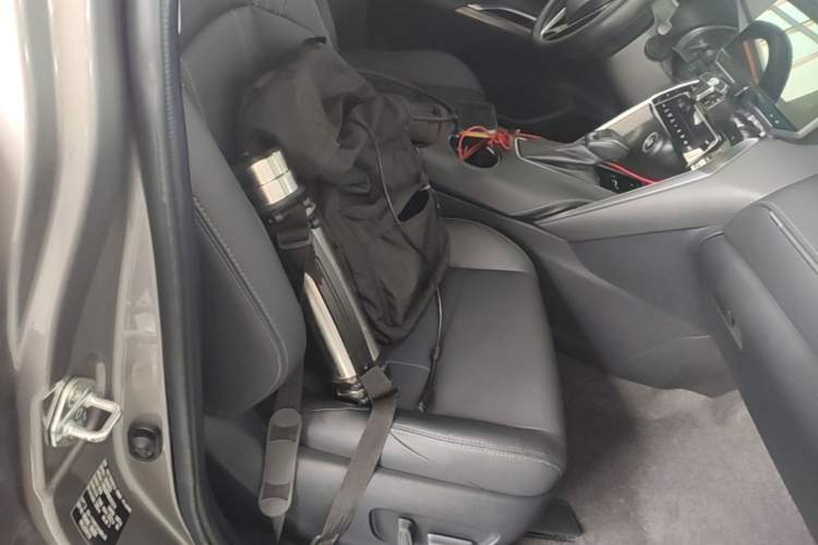 Used Toyota Harrier 2022 2.0L CVT Two-Wheel Drive Deluxe Edition Right Front Seat