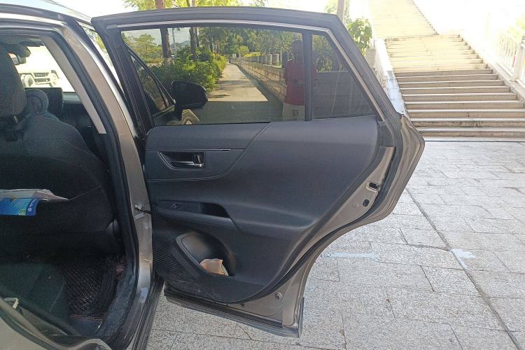 Used Toyota Harrier 2022 2.0L CVT Two-Wheel Drive Entry Version Right Rear Door Interior