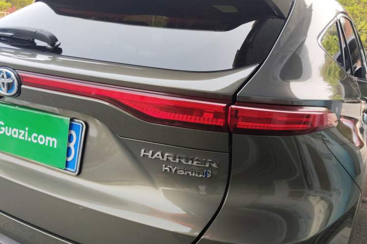 Used Toyota Harrier 2022 Dual-Engine 2.5L CVT Four-Wheel Drive Flagship Edition Right Rear Taillight