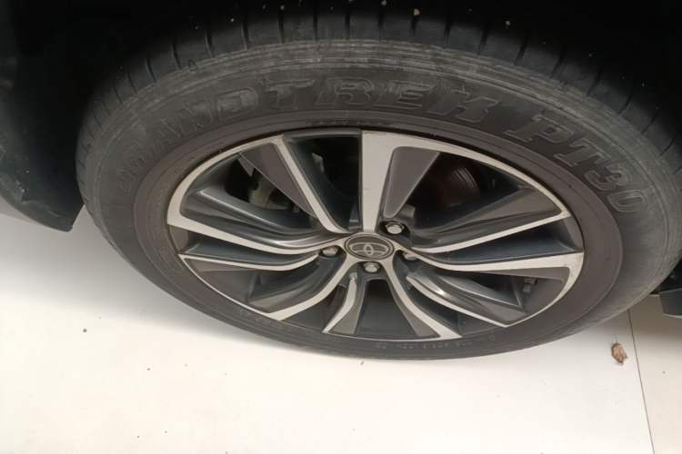 Used Toyota Harrier 2022 2.0L CVT Two-Wheel Drive Luxury Edition Right Rear Wheel Hub