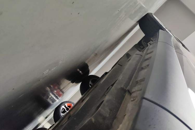 Used Toyota Harrier 2022 2.0L CVT Two-Wheel Drive Deluxe Edition Right Side Sill