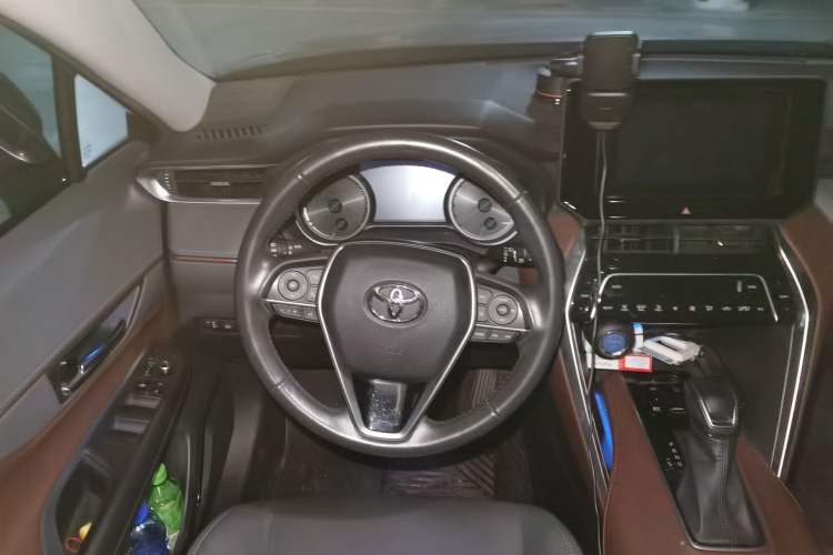 Used Toyota Harrier 2022 Dual-Engine 2.5L CVT Two-Wheel Drive Luxury Edition Steering Wheel