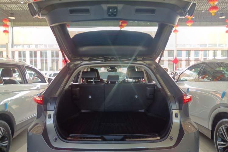 Used Toyota Harrier 2022 Dual-Engine 2.5L CVT Two-Wheel Drive Luxury Edition Trunk