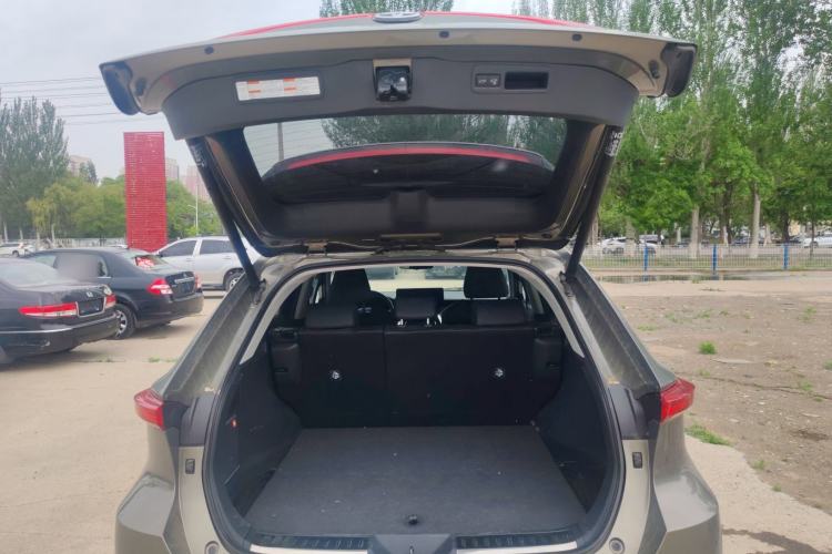 Used Toyota Harrier 2022 Dual-Engine 2.5L CVT Four-Wheel Drive Flagship Edition Trunk