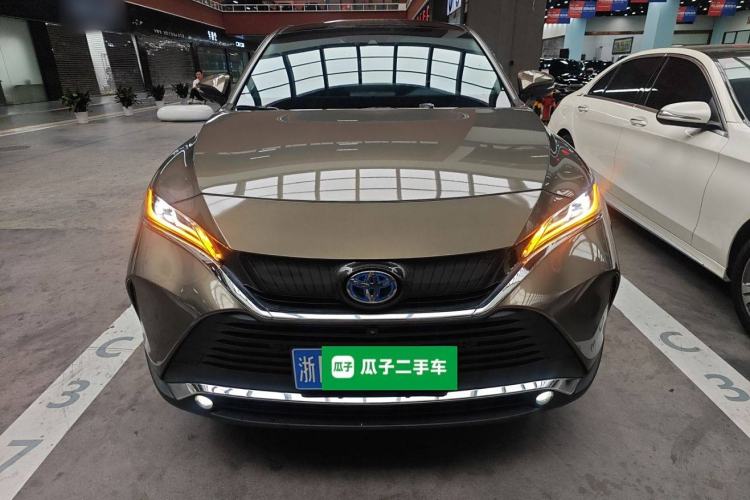 Used Toyota Harrier 2022 Dual-Engine 2.5L CVT Four-Wheel Drive Flagship Edition Front