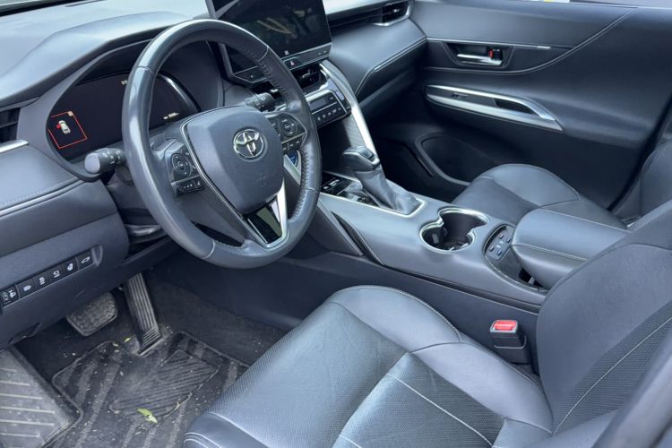 Used Toyota Harrier 2022 Dual-Engine 2.5L CVT Four-Wheel Drive Flagship Edition Interior 1