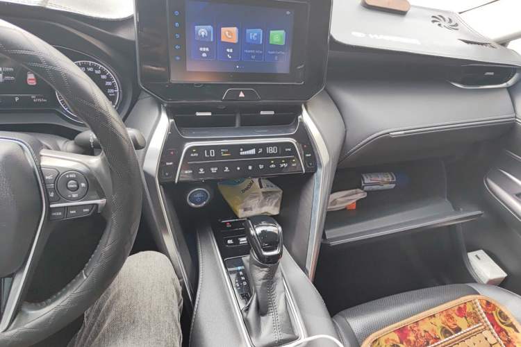 Used Toyota Harrier 2022 Dual-Engine 2.5L CVT Two-Wheel Drive Luxury Edition Audio And AC Panel