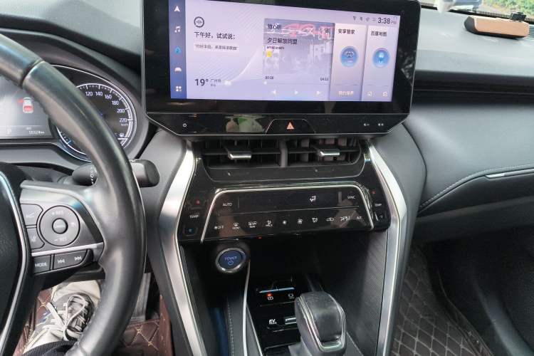 Used Toyota Harrier 2022 Dual-Engine 2.5L CVT Four-Wheel Drive Luxury Edition Audio And AC Panel