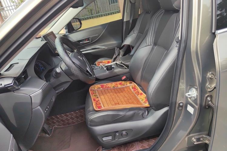 Used Toyota Harrier 2022 Dual-Engine 2.5L CVT Two-Wheel Drive Luxury Edition Left Front Seat