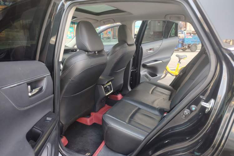 Used Toyota Harrier 2022 2.0L CVT Two-Wheel Drive Deluxe Edition Interior 3