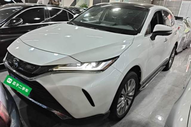 Used Toyota Harrier 2022 2.0L CVT Two-Wheel Drive Deluxe Edition