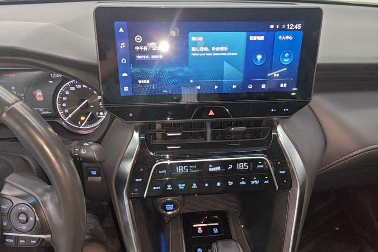 Used Toyota Harrier 2022 2.0L CVT Two-Wheel Drive Deluxe Edition Audio And AC Panel