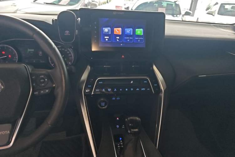 Used Toyota Harrier 2022 2.0L CVT Two-Wheel Drive Entry Version Audio And AC Panel