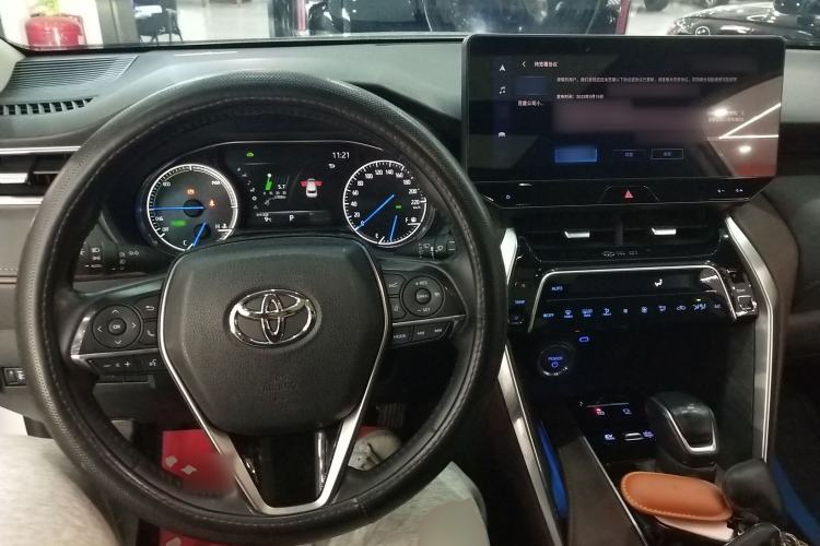 Used Toyota Harrier 2022 Dual-Engine 2.5L CVT Four-Wheel Drive Luxury Edition Center Console