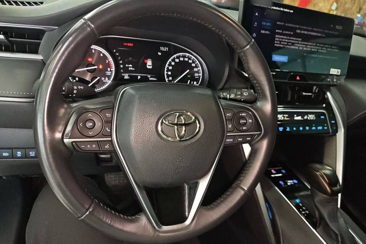 Used Toyota Harrier 2022 2.0L CVT Two-Wheel Drive Deluxe Edition Center Console