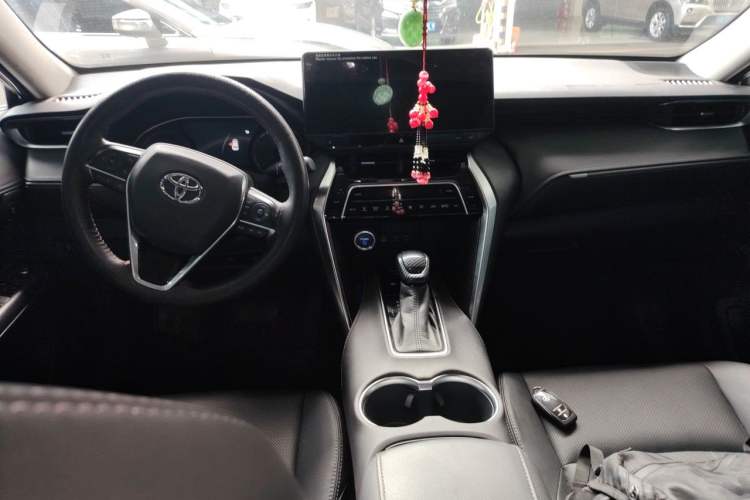 Used Toyota Harrier 2022 Dual-Engine 2.5L CVT Four-Wheel Drive Luxury Edition Center Console