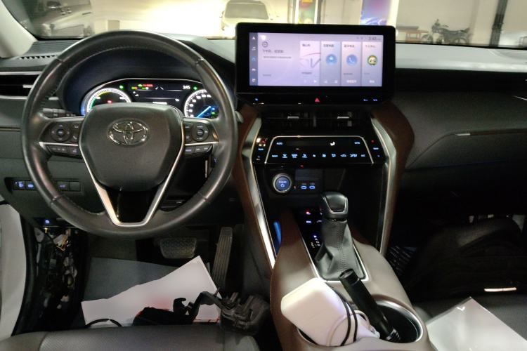 Used Toyota Harrier 2022 Dual-Engine 2.5L CVT Four-Wheel Drive Luxury Edition Center Console