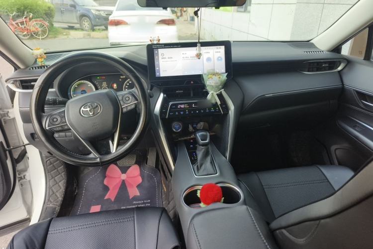 Used Toyota Harrier 2022 Dual-Engine 2.5L CVT Four-Wheel Drive Luxury Edition Center Console