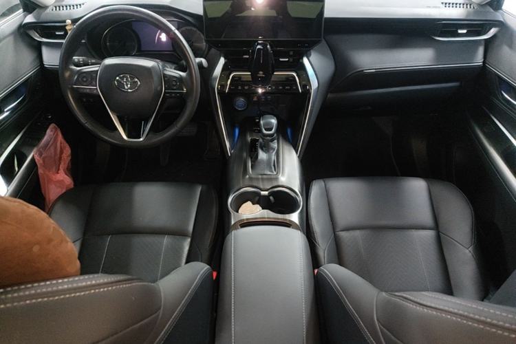Used Toyota Harrier 2022 Dual-Engine 2.5L CVT Four-Wheel Drive Flagship Edition Center Console